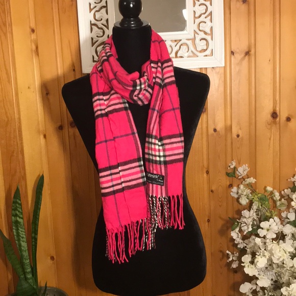 Cashmink Accessories - Cashmink pink scarf